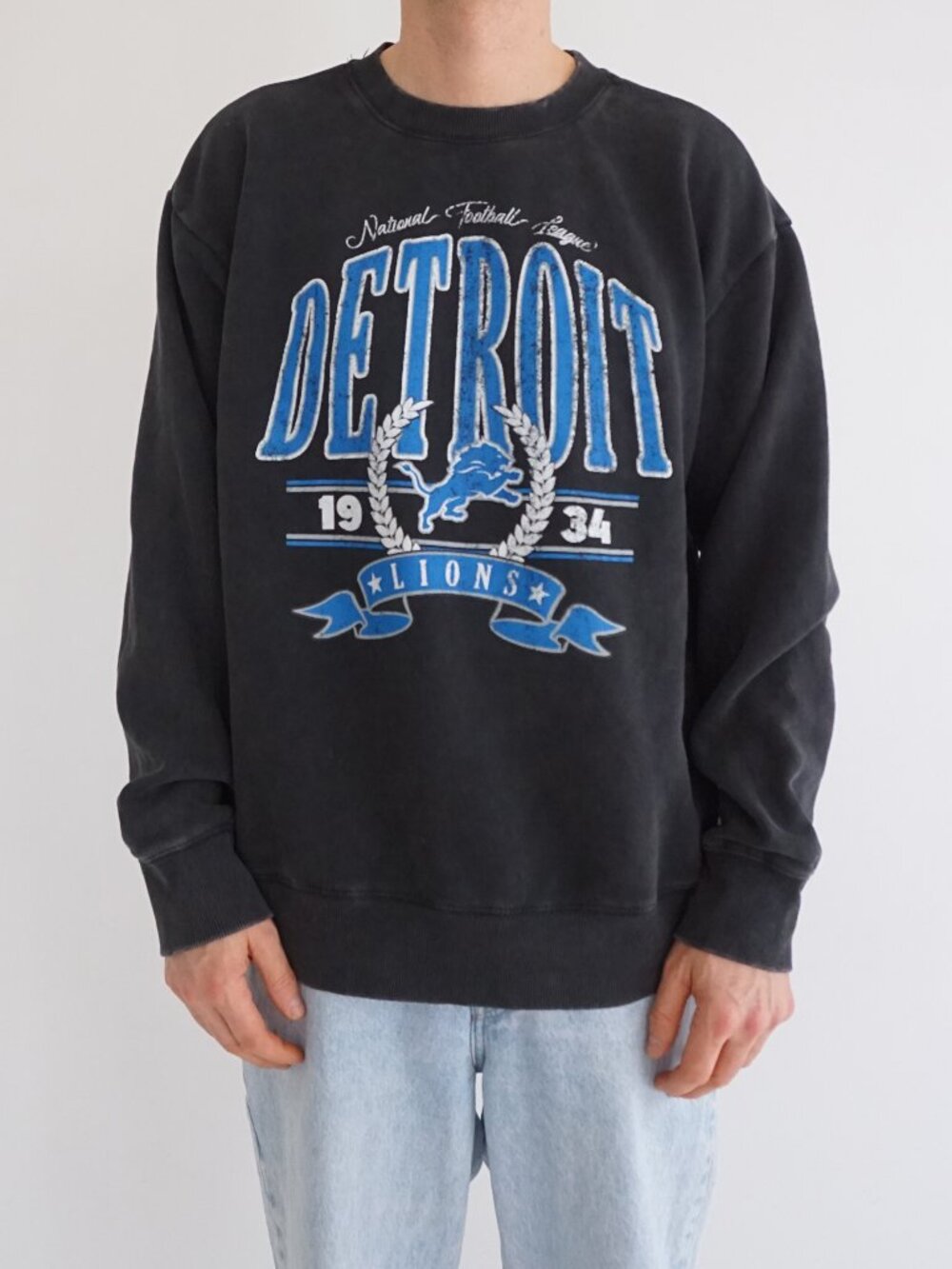 NFL Ultra Game Black Detroit Lions Spellout Logo Football Graphic Sweatshirt XL
